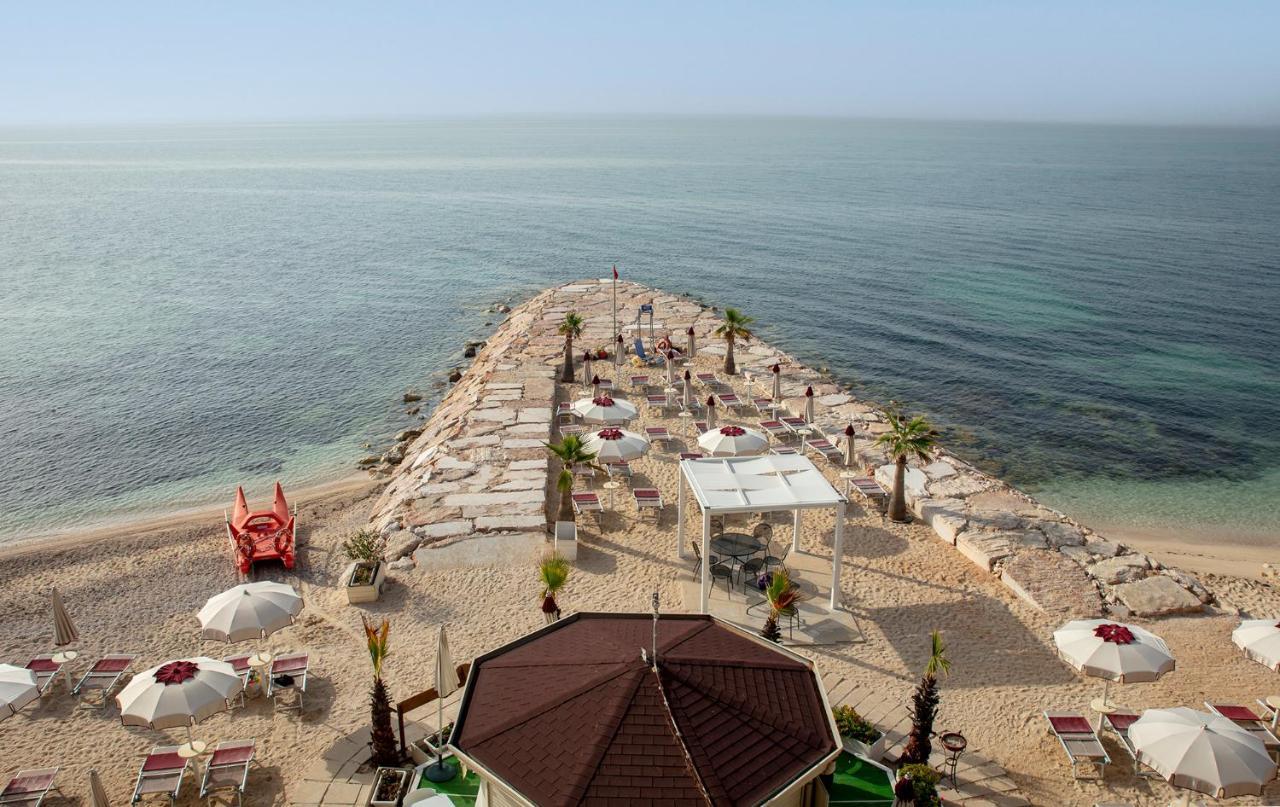Villaggio Baia Del Monaco Manfredonia Exterior foto